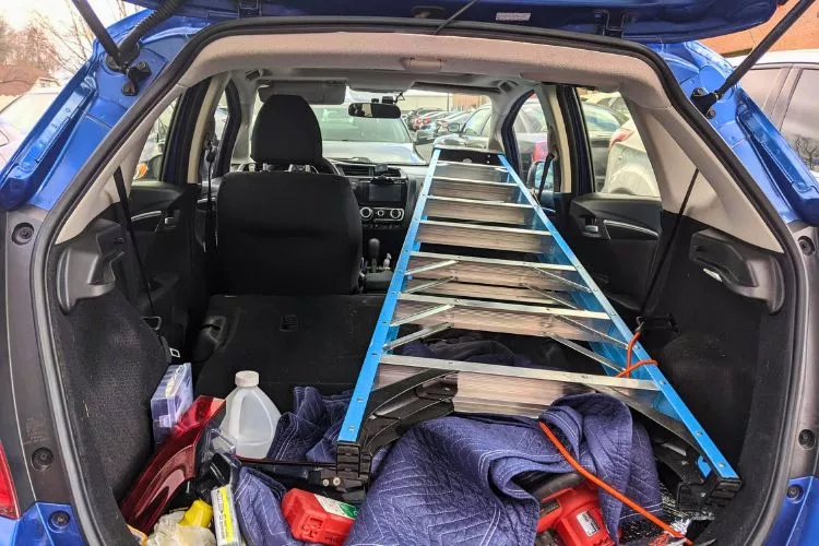 Can a ladder fit in a car