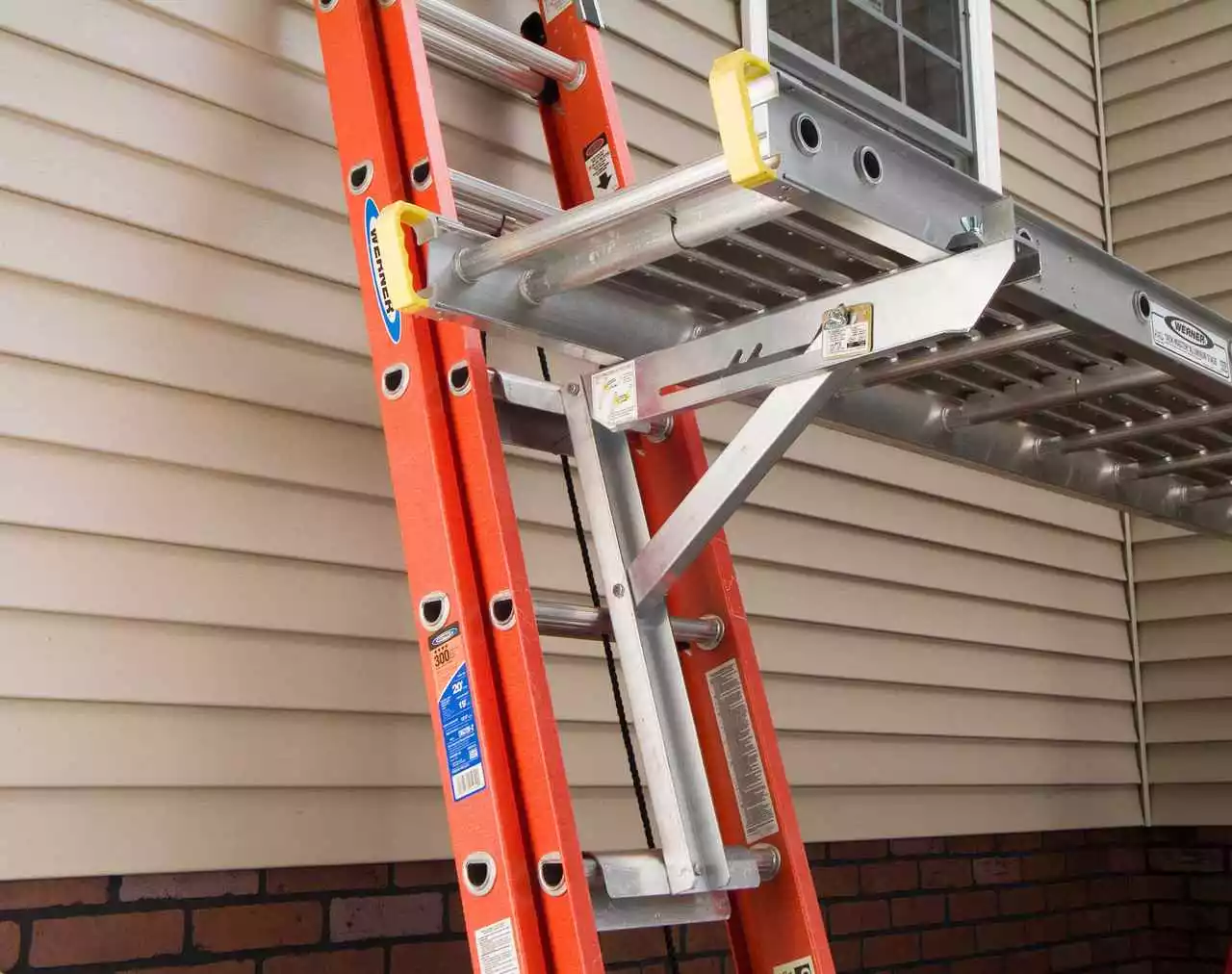 How to use ladder jacks