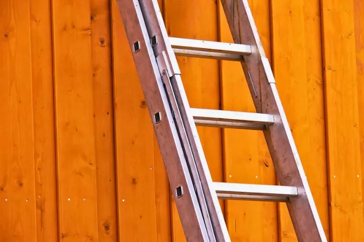 How to fix an old fiberglass ladder