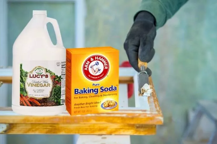 How to remove paint from the ladder with baking soda