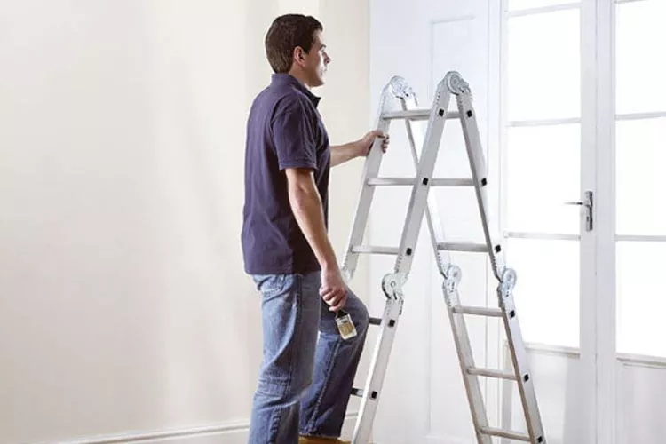 Which is Best for Specific Needs- Combination Ladder vs. Scaffolding