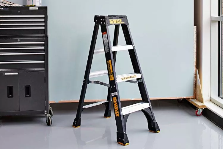 Do Step Ladders Need To Be Footed? all you need to know about it. 
