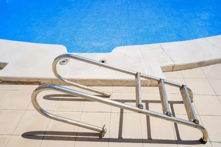 Pro Tips for Long-lasting Pool Ladder