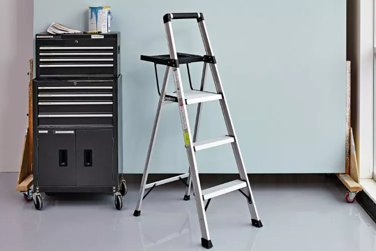 Weather Resistance in Step Ladders