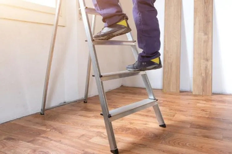 What To Look For When Inspecting A Ladder Before Use